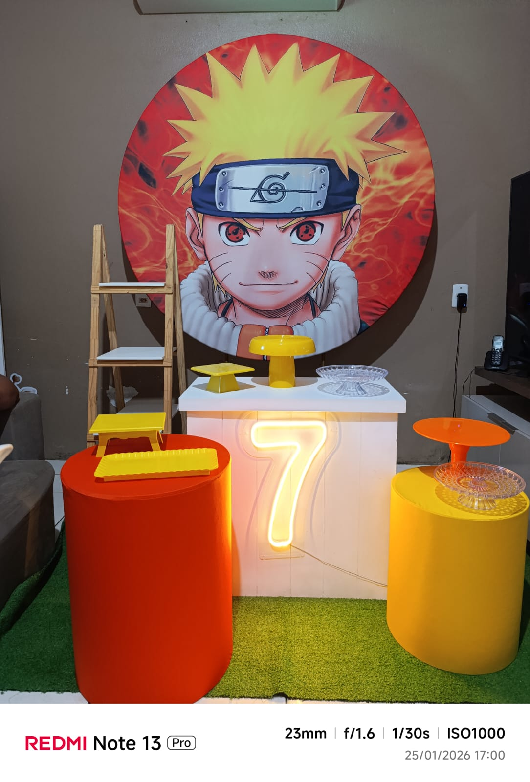 Decoração infantil masculina com tema Naruto e número sete