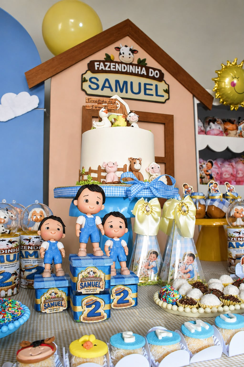 Mesa infantil masculina com tema Fazendinha do Samuel